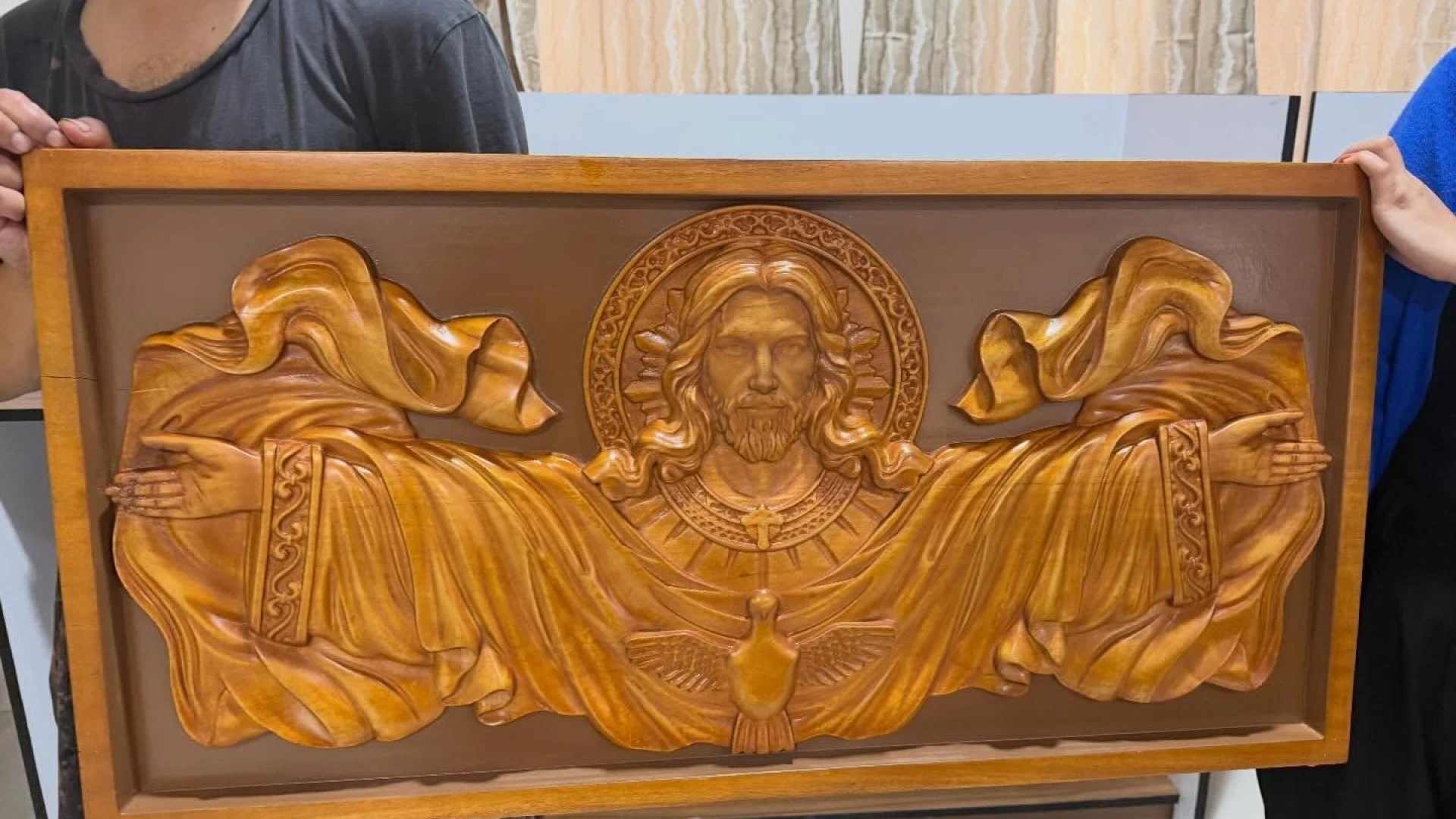 ISUA lim ker (carving) cheng nuai khat 1,00,000/- in a chhang