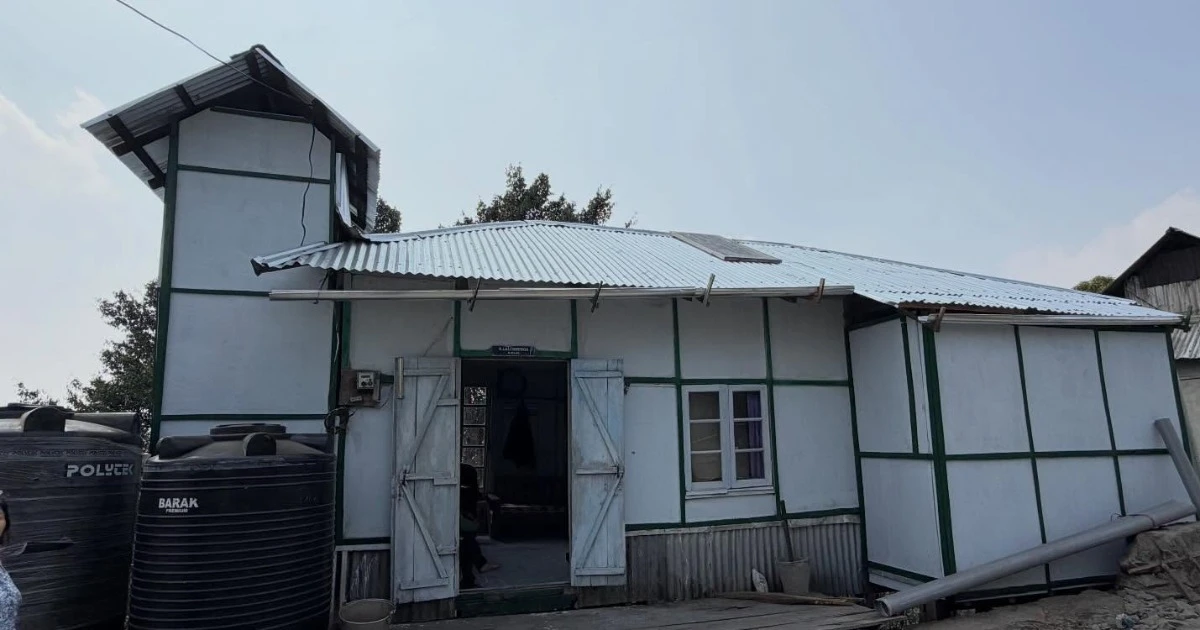 Tarpho khaw parawl bengngawng ṭawngtheilo Pu Lalchhûnga chenna in chu thawmṭhat na leh Pathian hnena hlanna